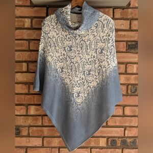 NWT Chico's Blue and Cream Knit Patterned Paisley Poncho